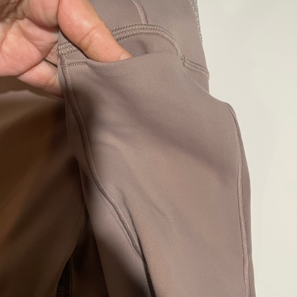 Women's VS PINK Yoga Leggings Side Pockets Logo Back - Picture 8 of 10